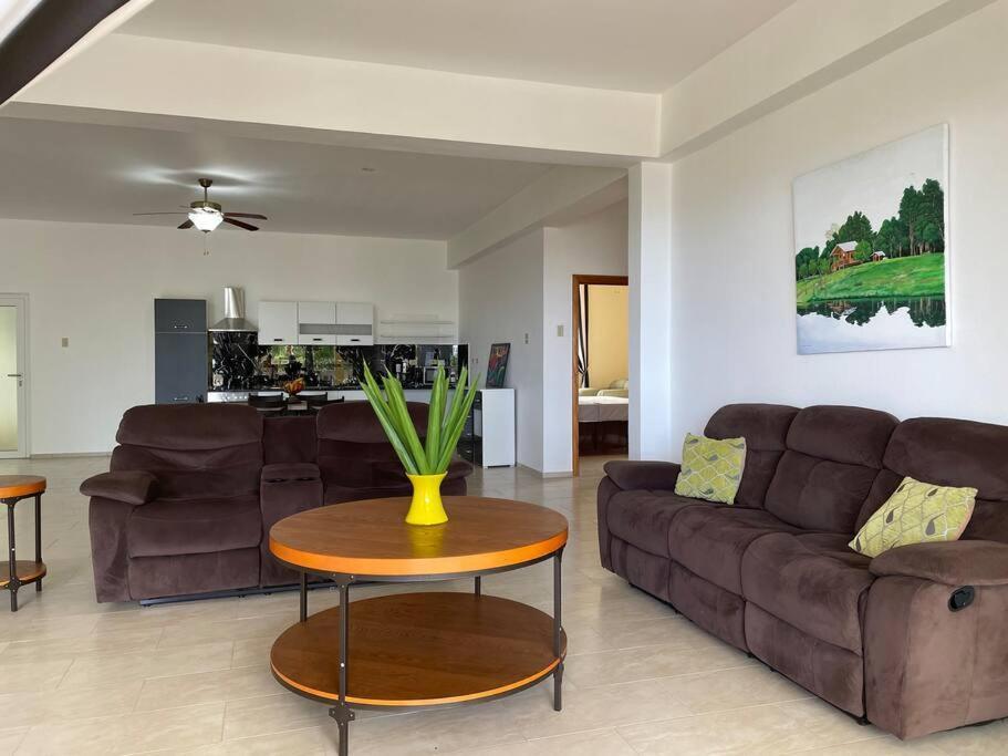 Spring Garden Mobay Resort Luxurious Apartments Montego Bay Exterior photo