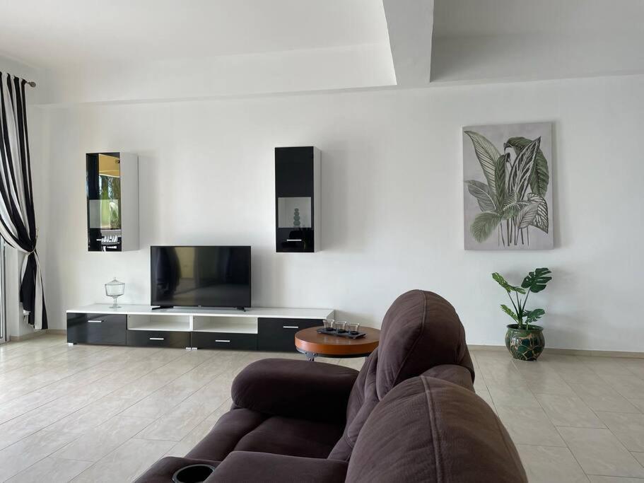 Spring Garden Mobay Resort Luxurious Apartments Montego Bay Exterior photo